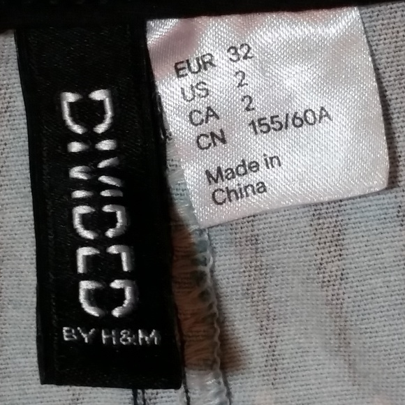 Divided by H & M Tribal Print Pencil Skirt- Size 2 - Picture 2 of 8